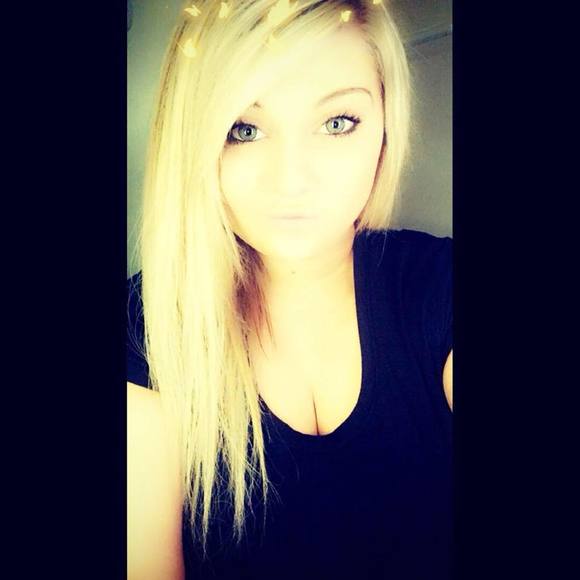 Meet your Posher, Lisa - Picture 1 of 1